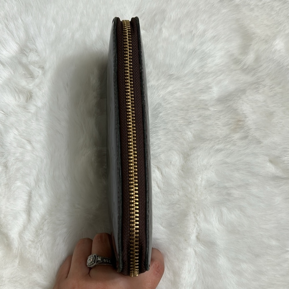 Louis Vuitton Monogram Vernis Amarante zippy wallet - Picture 10 of 13